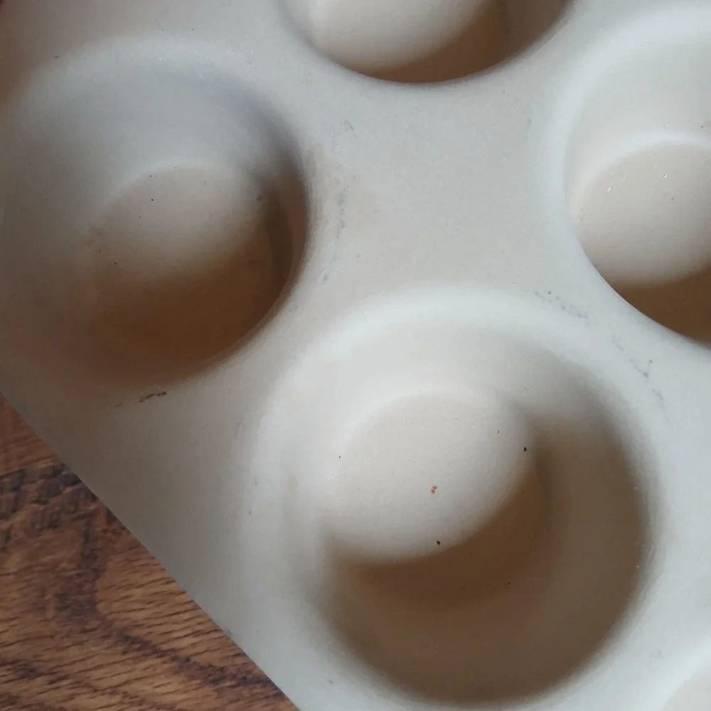 Haeger Pottery Natural Stone 12 Muffin / Cupcake Baker Premium Stoneware Baking